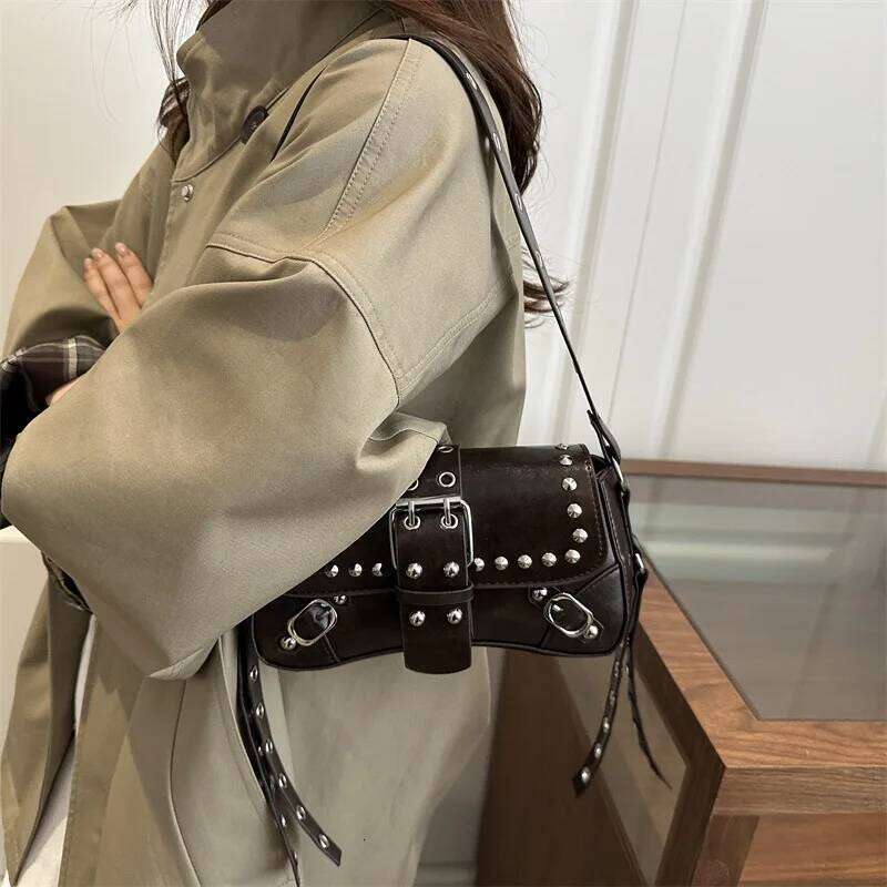 Y2k Style Rivet Design Cool Hot Girls Shoulder Bags Vintage Women Pu Leather Underarm Bag Portable Female Phone Handbag Purse XJ260311