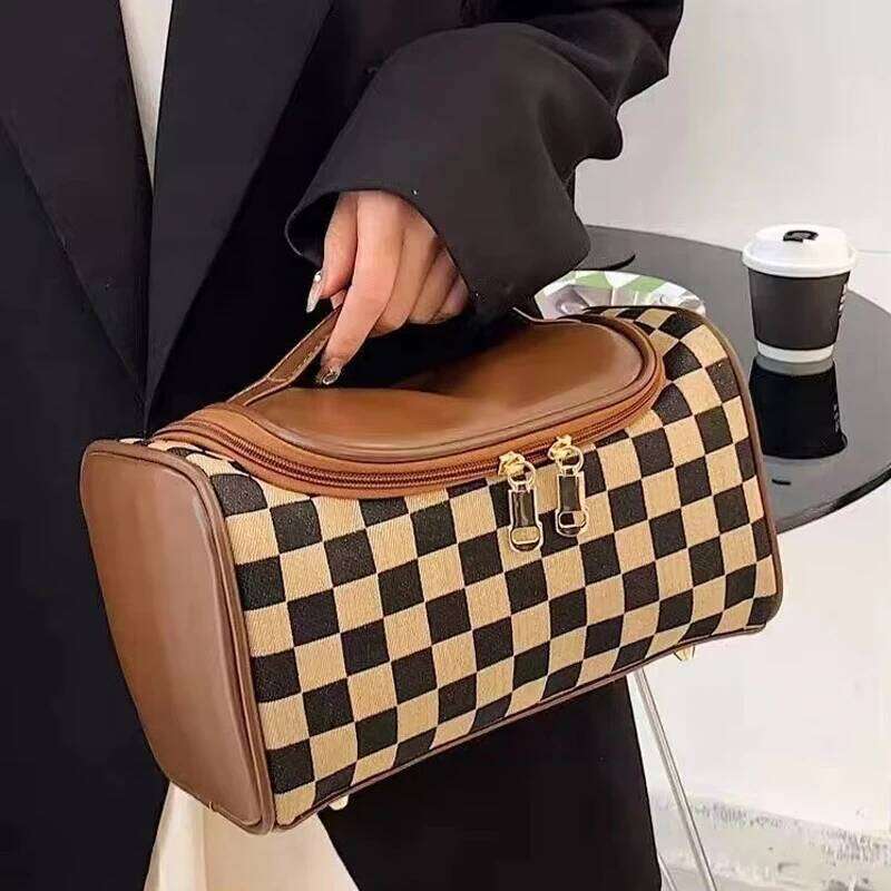 Storage Cosmetic Bag PU & Plaid Waterproof High Quality Large-capacity Portable For domestic use living room bedroom kitchen Toiletry Organizer Durabl