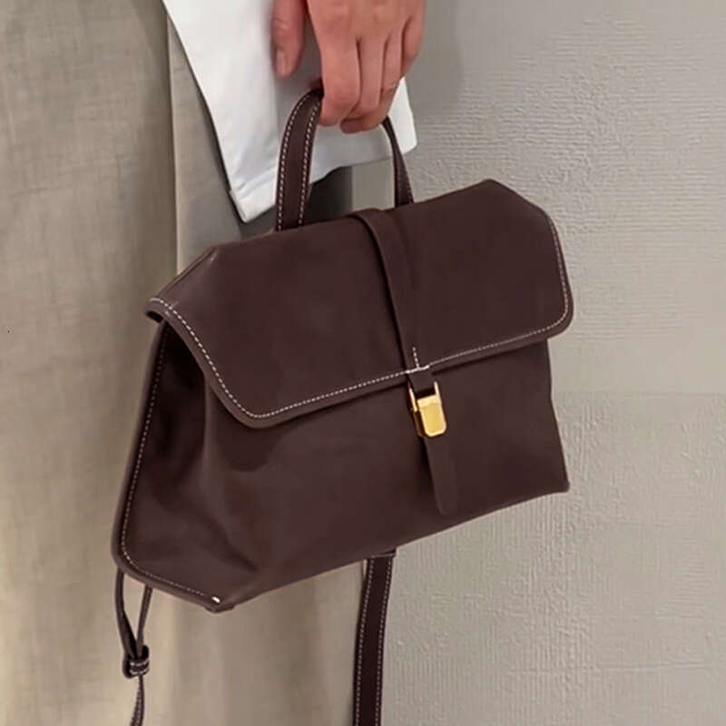 Luxury Shoulder Bags Totes Hobo Top Layer Cowhide Messenger Hot Selling Genuine Leather Women S Niche Single Crossbody Bag Large Capacity Commuter Han