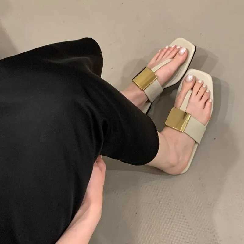 French Versatile Woman Shoe New Round Toe Flat Anti Flip Flops Simple Soft Soled Womens Sandals K260311