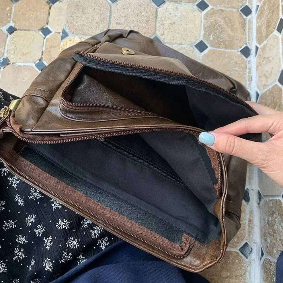 OLOEY Large Capacity Vintage Women Backpack PU Leather Preppy Student School Mochila Rucksack Shoulder Bag Female