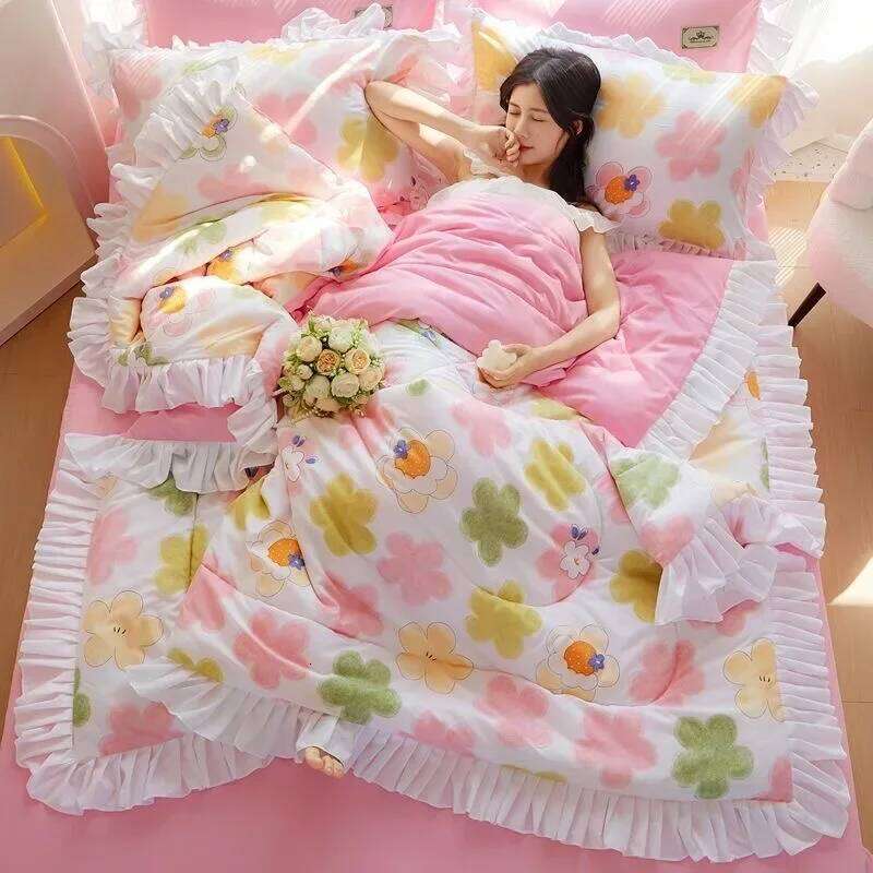 Korean Style Quilted Summer Blanket Lightweight Cooling Air-conditioning Comforter Soft Thin Quilt Machine Washable H260311