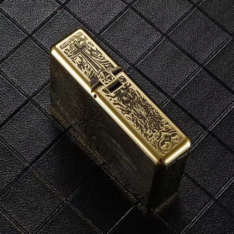 912 Retro High End Waterproof Sealed Armor Constantine Kerose Lighter 3/5 Hinge Metal Petrol Lighter Mens Gift N2603111