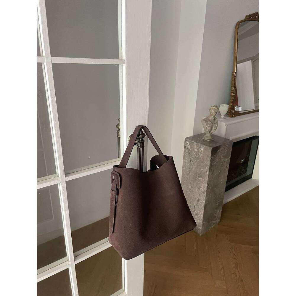 Luxury Shoulder Bags Totes Hobo Korean Style Ins Autumn And Winter New Suede Shoulder Underarm Bag Vintage Versatile Large Capacity Casual Tote For Wo