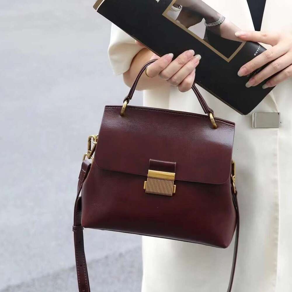 Luxury Totes Cross Border Exclusive Handbag Fashion Crossbody For Women Guangzhou Genuine Leather S Wholesale Vegetable Tanned Cowhide Bag Practical S