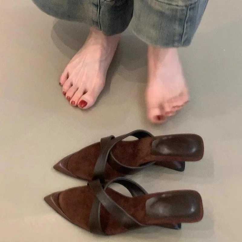 Summer Fashion French High Heels Outside Wear New Pointed Toe Shallow Mouth Open Toe Temperament Special Heel Sandals K260311