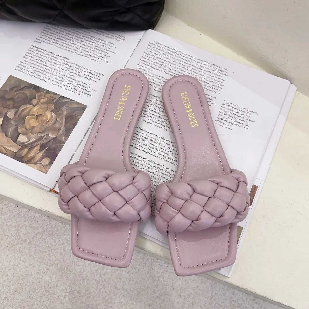 2024 summer women new square head flat bottom woven in-line womens large size beach sandals/ all-match leisure K260311