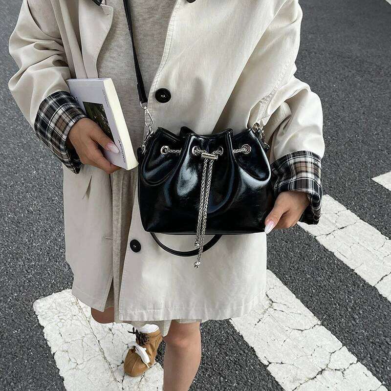 Elegant Women Leather Luxury Classic Designer Fashion Tote Shoulder Bag Crossbody Handbag For Everyday Urban Style XJ260311