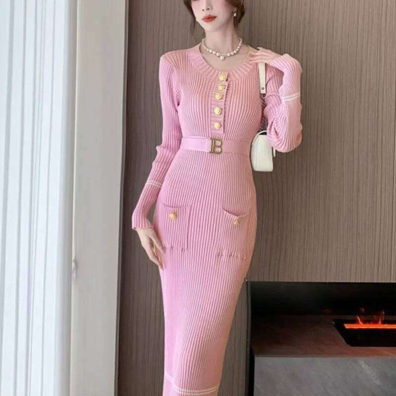 2026 New Autumn Winter Women Fashion O-Neck Button Waistband Pocket Temperament Long Sleeve Slim Fit Knitted Wrapped Hip Dress Z260311