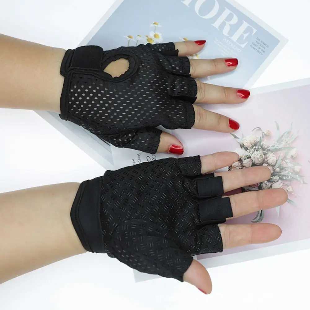 Bodybuilding Workout Cycling Fingerless Gloves Non-slip Gym Training Sport Gloves Breathable Ridding Gloves Men Women M260311