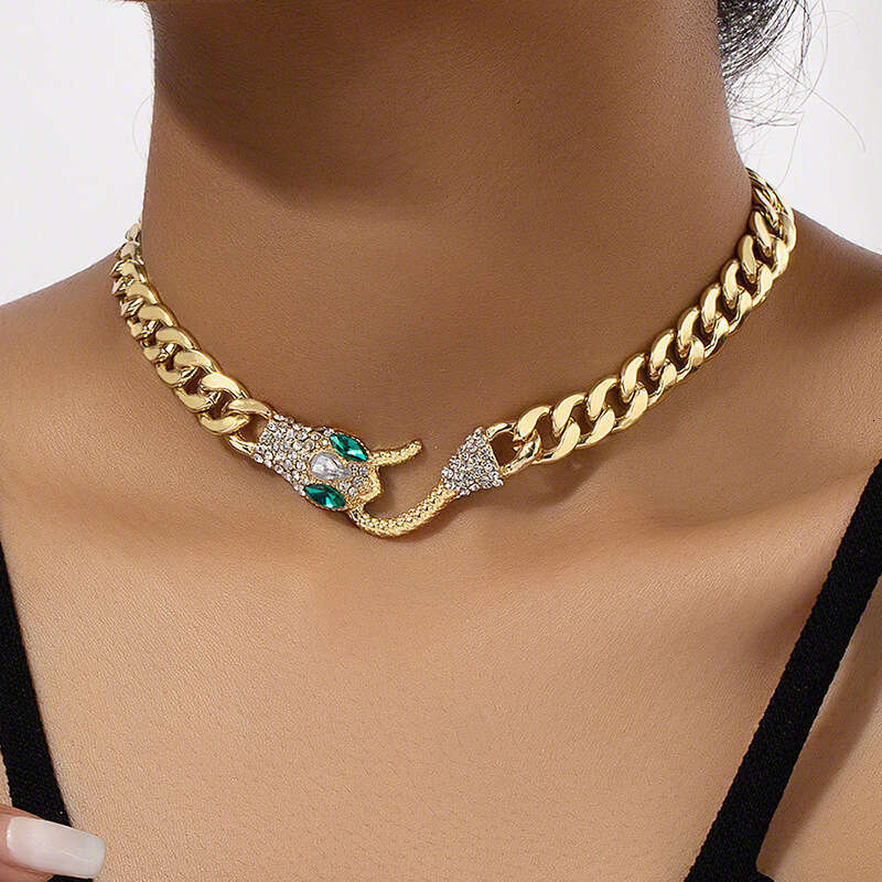 Snake-Shaped Metal Pearl Chain Necklace, High-End Design Hip-Hop Minimalist Style Women's Necklace