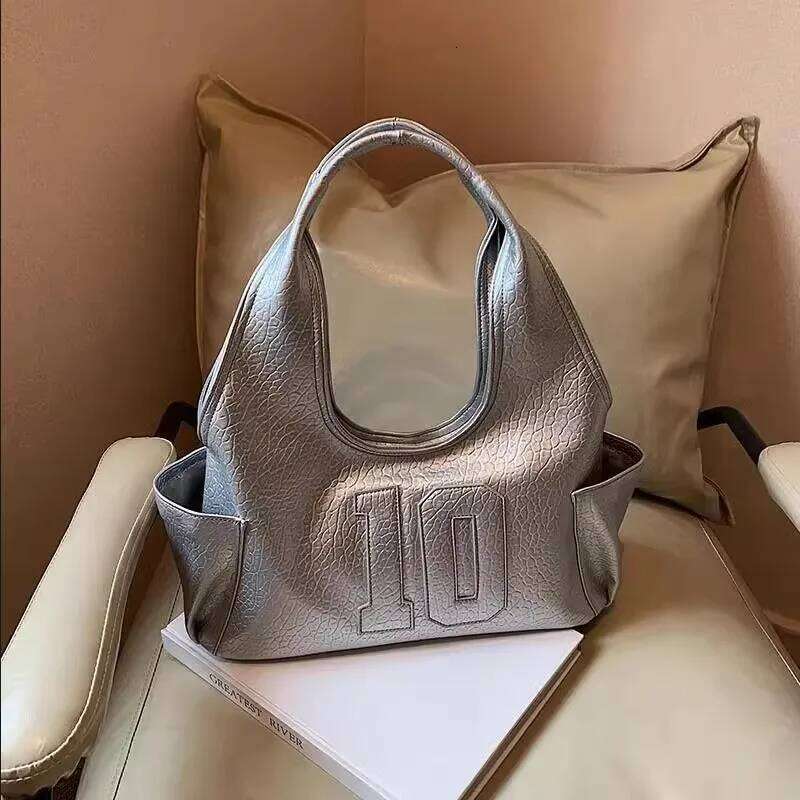 Luxury 2026 New Armpit Handbags Women Shoulder Hobos Purse Top-Handle Bag Punk Cool Girls Shopping Packs Large Bolsas XJ260311