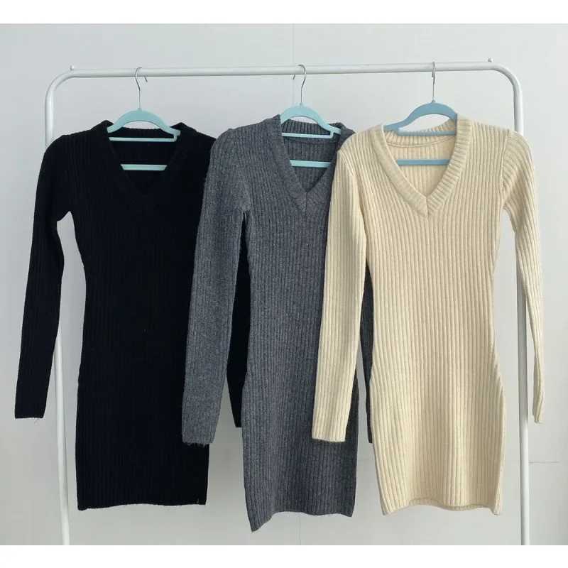 2025 Fall Solid Color V-neck Slim Fit Long Sleeved Womens Knitted Dresses Autumn Winter Elegant Casual Mini Dress M260311