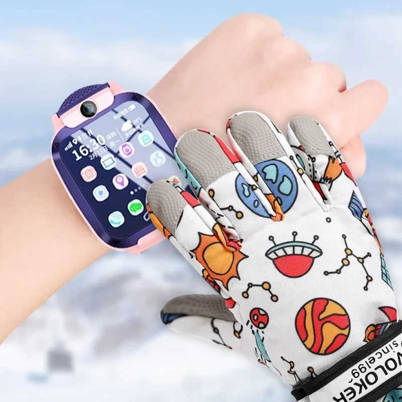 Ski Gloves Waterproof Lined Thick and Warm Anti-Slip Specialty Entertainment Accessories for Winter Sports M260311