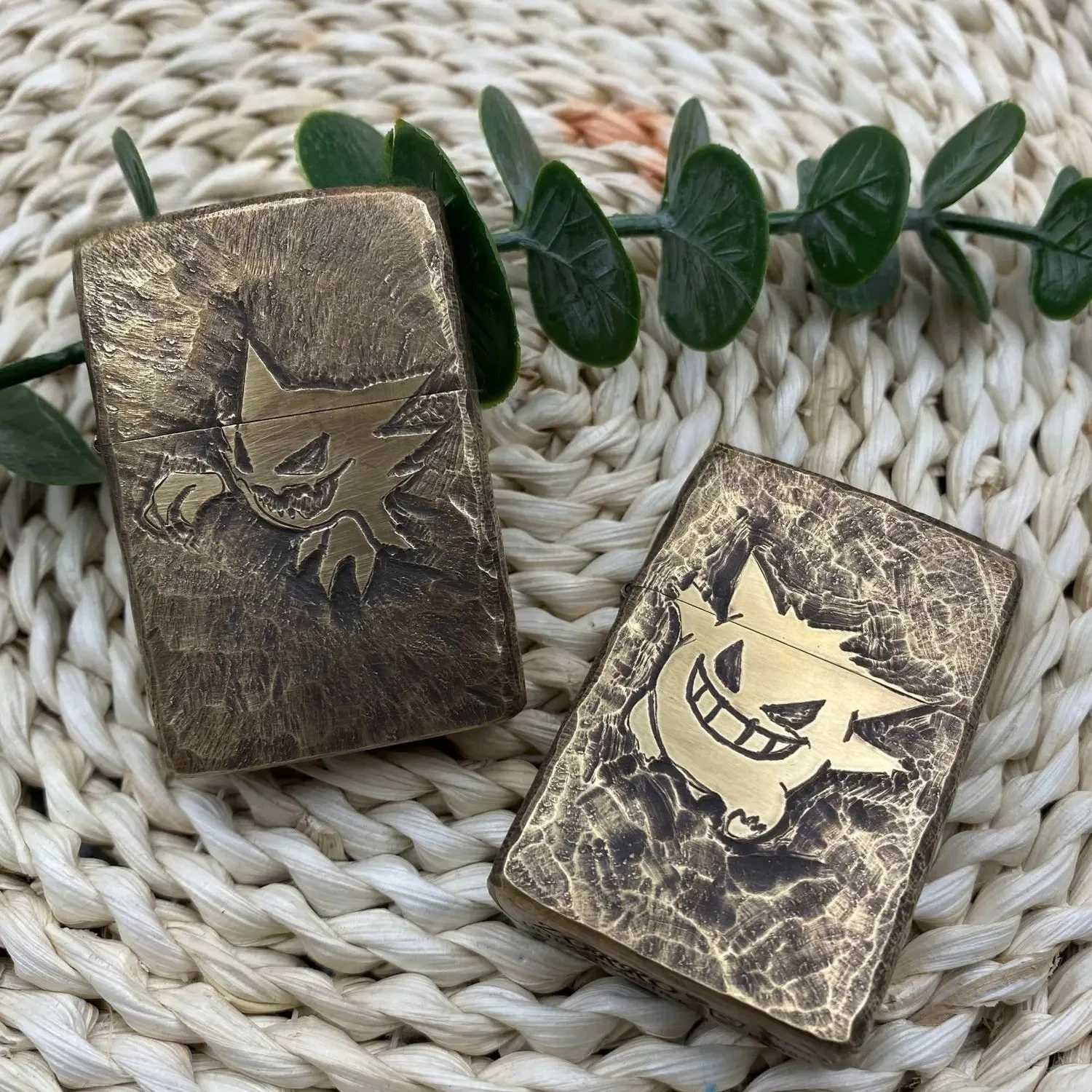 902S brass thick armor gasoline lighter hand carved lighter smoking accessories mens gift N260311