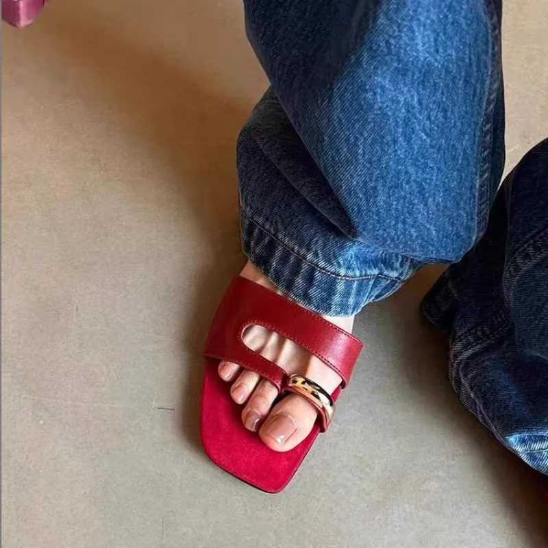 Women Casual Anti-slip Designer Comfortable Outdoor Sandals Fashion Elegant Flat Shoes Summer New Slides Women K260311