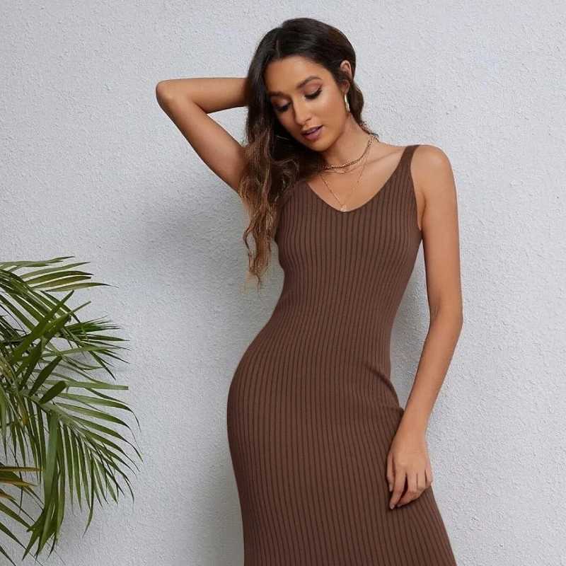 Simple Versatile Solid V-neck Casual Sleeveless Mid Length Camisole Dress Spring Autumn Elegant Casual Womens Knitted Dress New M260311