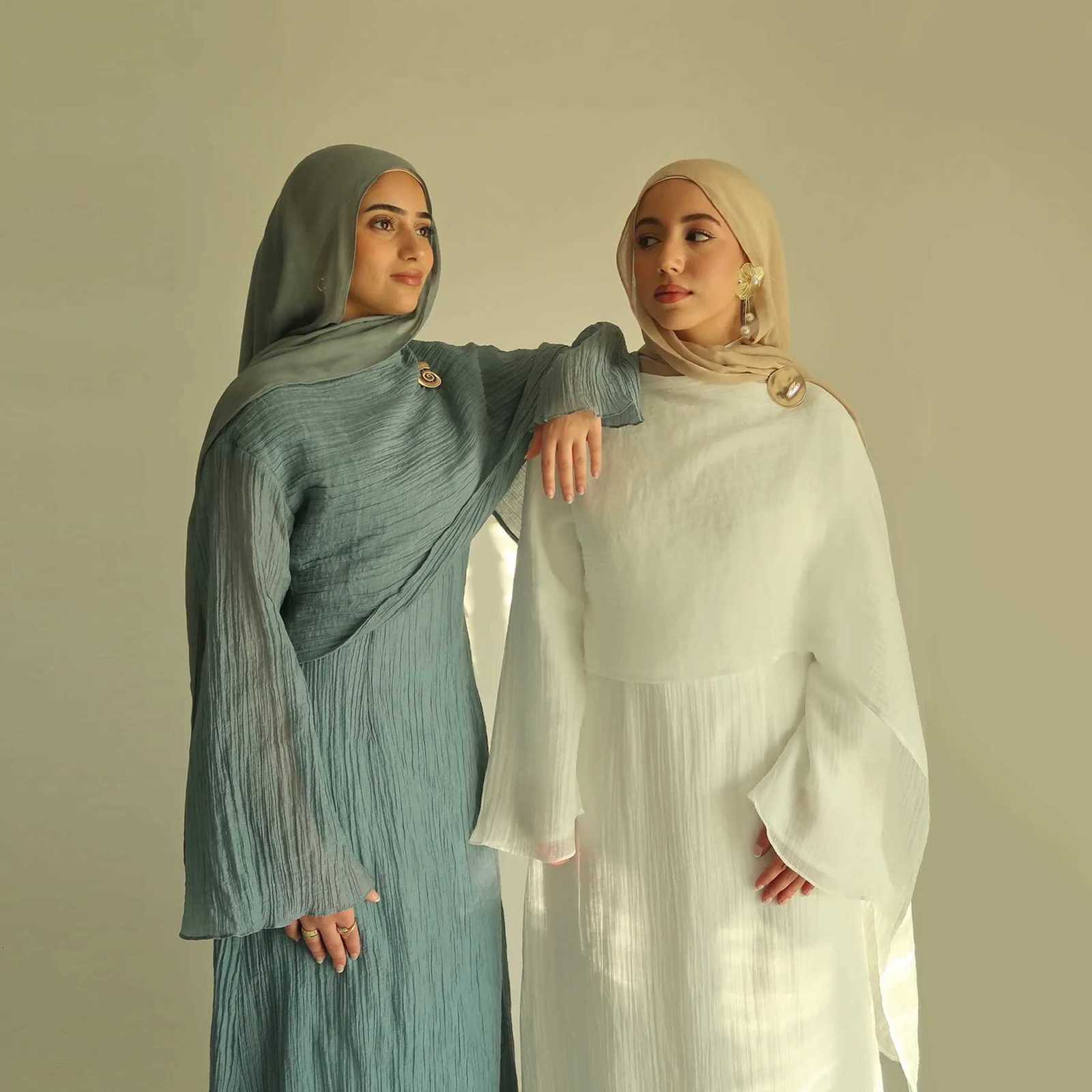 Eid Muslim Dresses with Shawl New Pleated Abaya Dubai Luxury Party Long Dress Islamic Clothes Plain Abayas for Women Kaftan Robe X260311