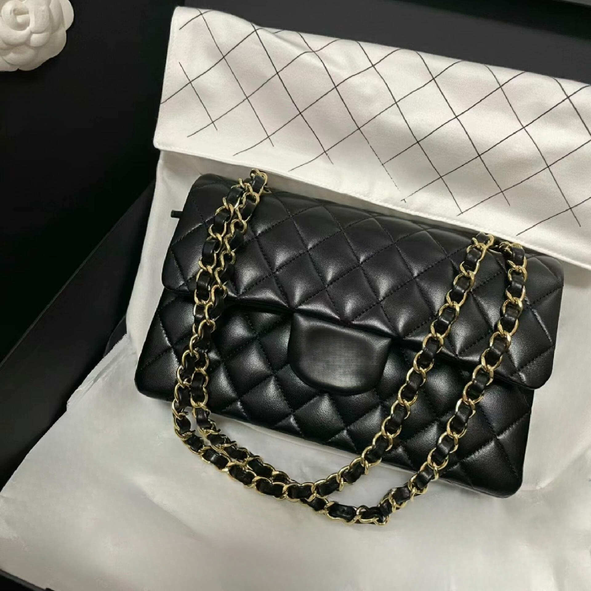 Luxury Designer Bags Classic Flap Small Shoulder Bag Lambskin Caviar Leather Women Gold Chain Quilted Crossbody Bag 23cm Handbags