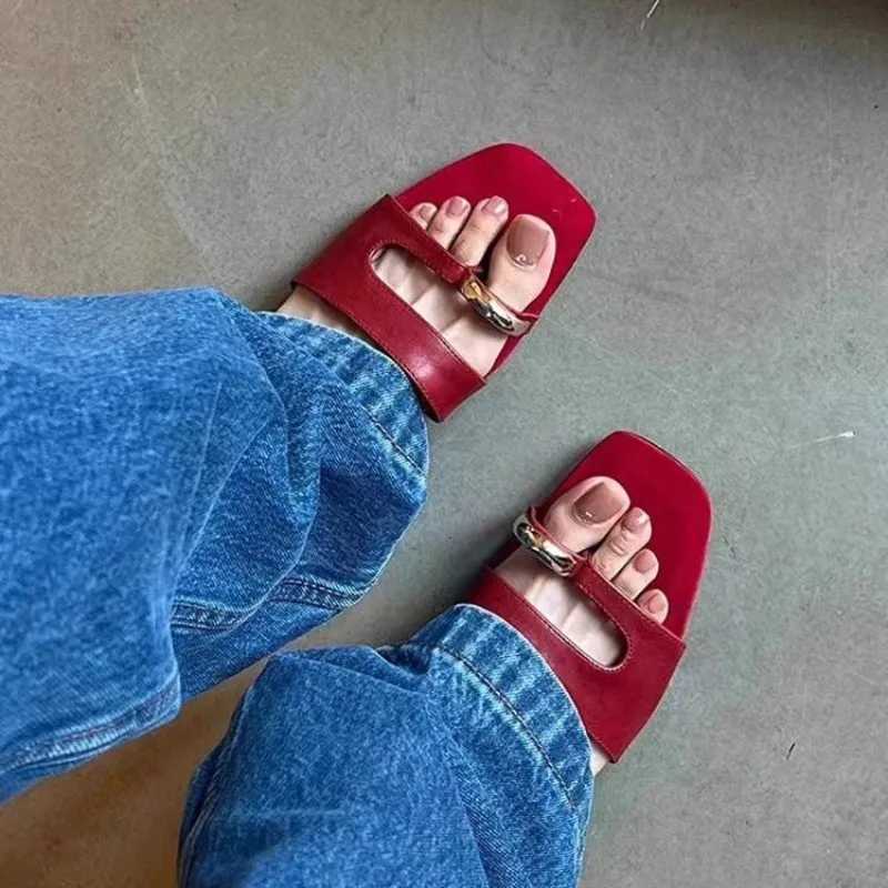 Women Casual Anti-slip Designer Comfortable Outdoor Sandals Fashion Elegant Flat Shoes Summer New Slides Women K260311