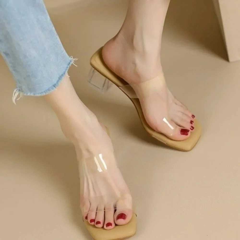 New Soft Padded Crystal Heeled Mules Woman Transparent Sandals Ladies Fashion Slip-on Square Toe Low Heel Clear Slipper Shoes K260311