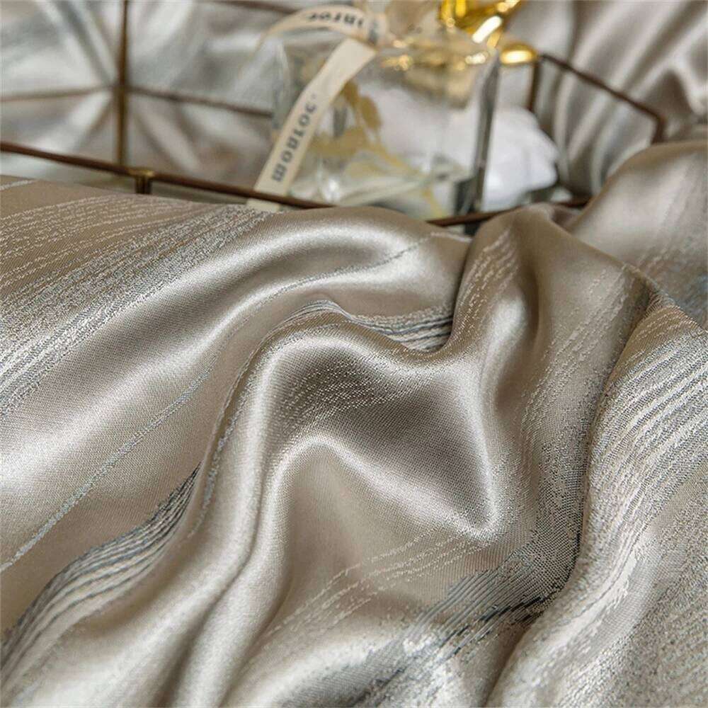 Satin Stitch Jacquard Bedding Comforter Delicate Queen King Four-Piece Set Quilt Cover Pillowcases Home Textile H260311