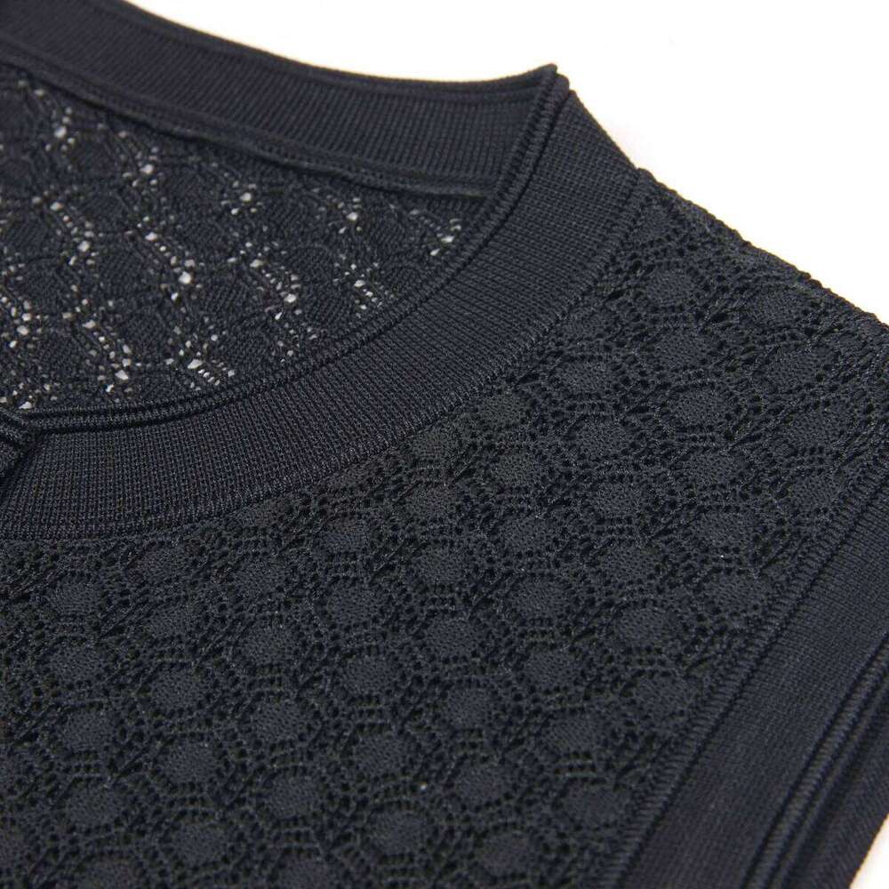 Spring And Summer New Fashion Thin Cut Hollow Lace Silver S Button Slim Fit Round Neck Sleeveless Temperament Women's Dress