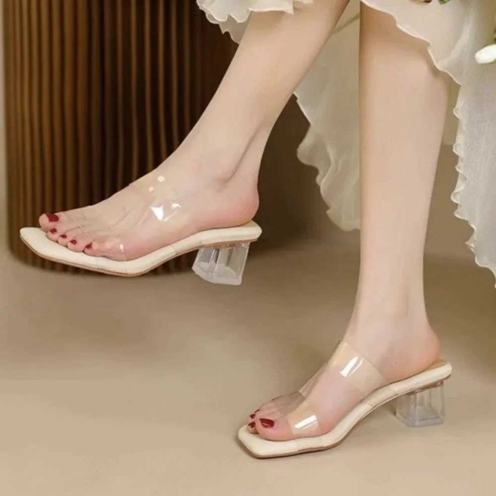 New Soft Padded Crystal Heeled Mules Woman Transparent Sandals Ladies Fashion Slip-on Square Toe Low Heel Clear Slipper Shoes K260311
