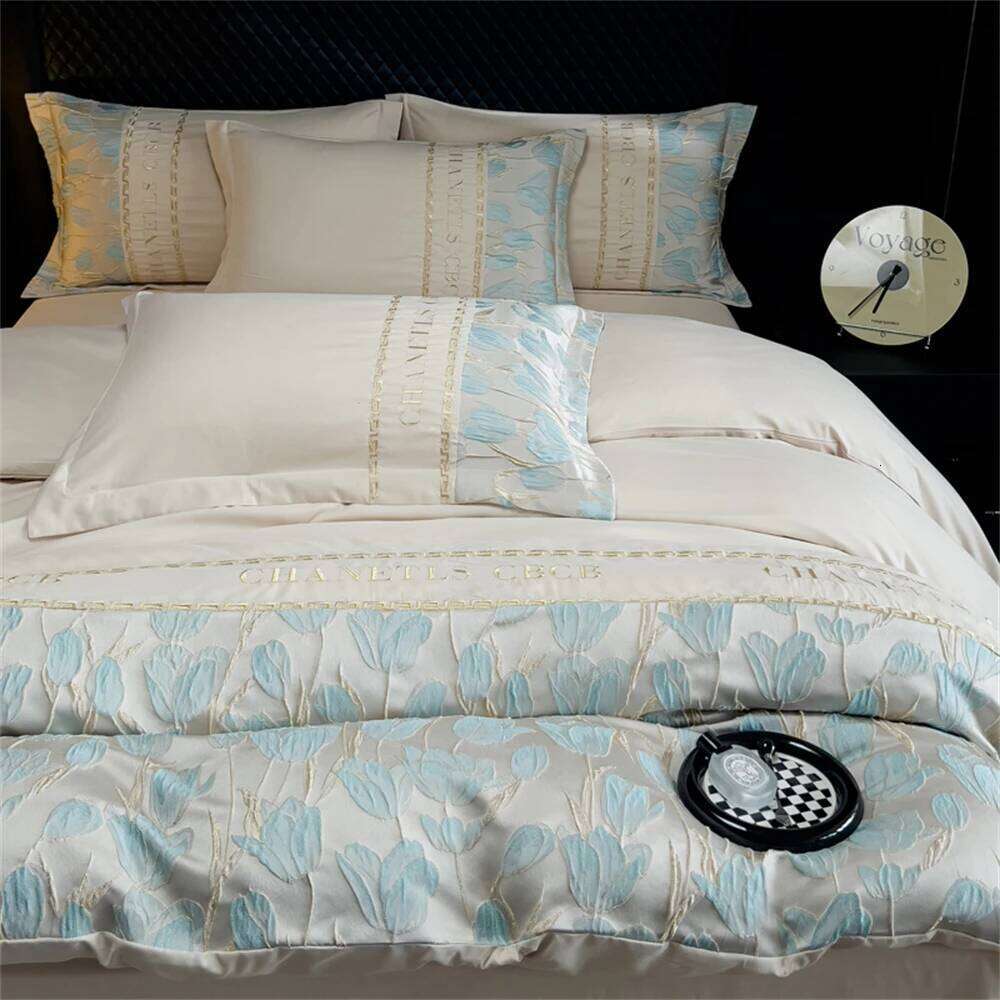 High Precision Embroidery Four Piece Satin Jacquard Bedding Set Comforter Bed Linen Duvet Sets Queen King Quilt Cover H260311
