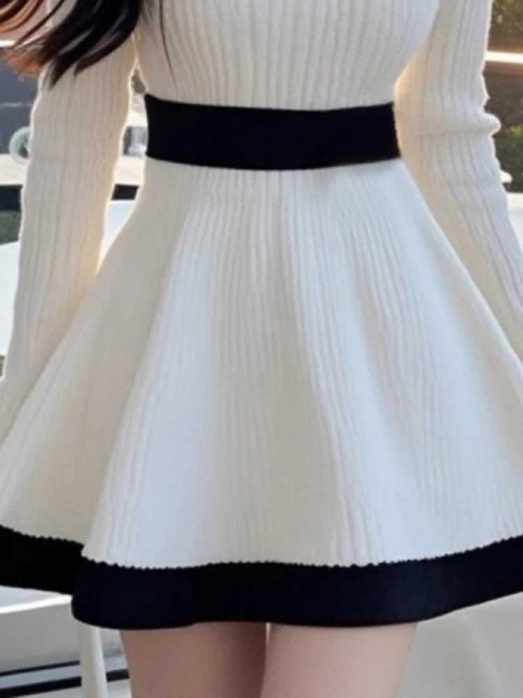 Black White Contrast One Shoulder Dress Women French Elegant Long Sleeve Slim Dresses Autumn 2025 Korea Casual Knitted Clothes M260311
