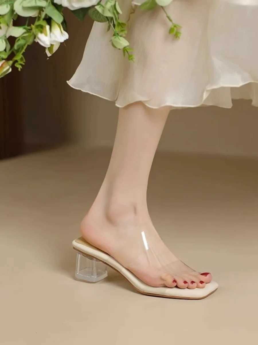 New Soft Padded Crystal Heeled Mules Woman Transparent Sandals Ladies Fashion Slip-on Square Toe Low Heel Clear Slipper Shoes K260311
