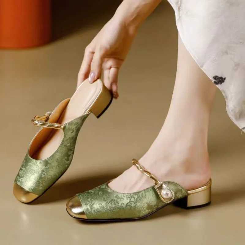 Spring and Autumn New Square Toe Womens Thick Heel Fashionable Womens Elegant Low Heel Slip-On Sandals K260311