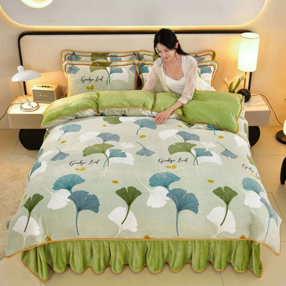 Winter Warm Milk Velvet Four Piece Set Thickened Duvet Double-sided Fleece Quilt Cover Bed Skirt Pillowcase Bedding Sets H260311