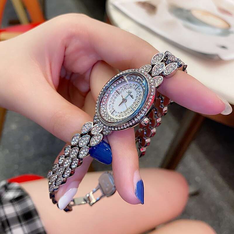 With Box Supply Scottie Oval Fashion Steel Band Women's Watch Design Inlaid with Diamonds Starry Sky Dainty Free gift