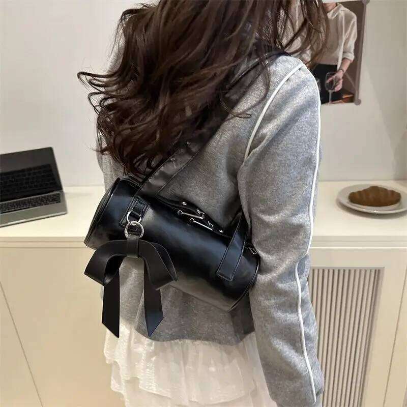 Trendy Cool Bowknot Tubular Cylindrical PU Shoulder Girly Handbag Armpit Bag Women Fashion Design Sense Commuter Bags Gifts XJ260311