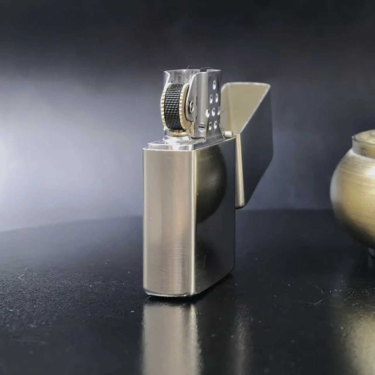 STAR 304 Stainless Steel Fuel Lighter Classic Windproof Grinding Wheel Lighter Cigarette Accessories Mens Gift N260311