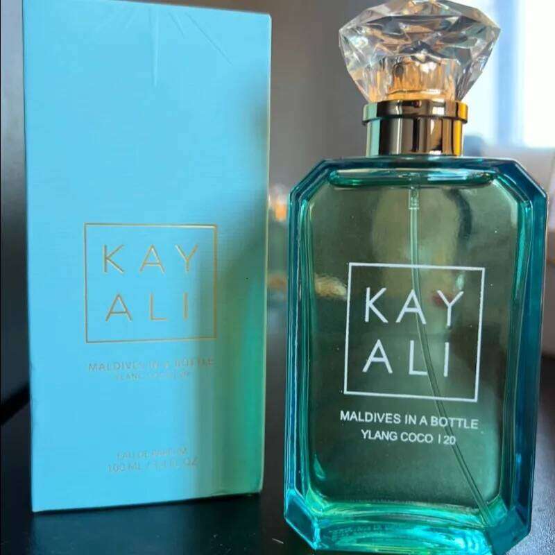 Uxury Collection 100ml Eau De Parfum with 20 Exquisite Long Lasting Fragrances Featuring Refined Oriental and Fresh Notes Z260311