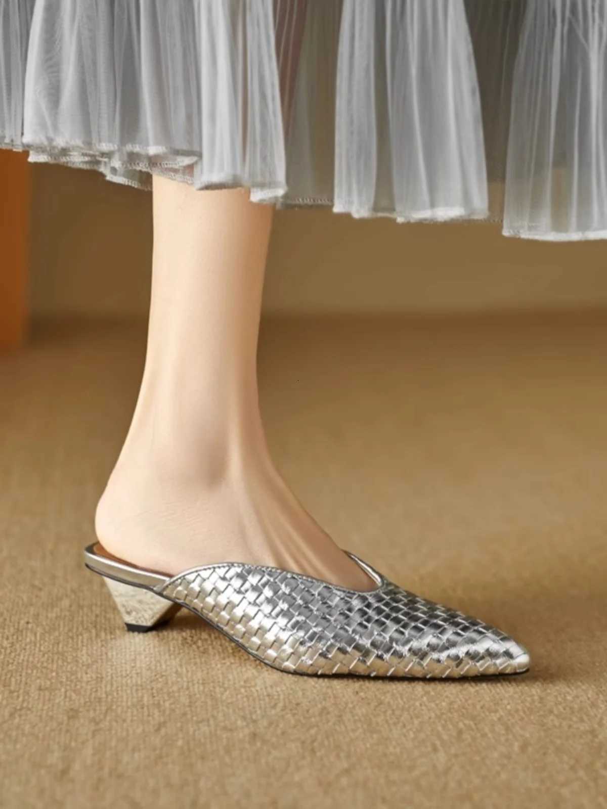 Silver Woven Toe Cover Slip-On Mules Womens Summer Outdoor Wear Genuine Leather Medium Heel Pointed Toe Slipper oes K260311