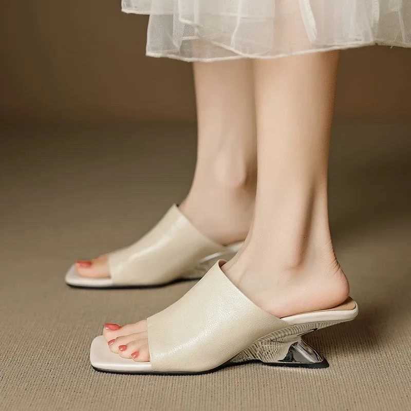 Fashion Limp Heel for Women 2025 Summer New Square Toe Soft Leather Flip-flops Special-shaped Heels K260311
