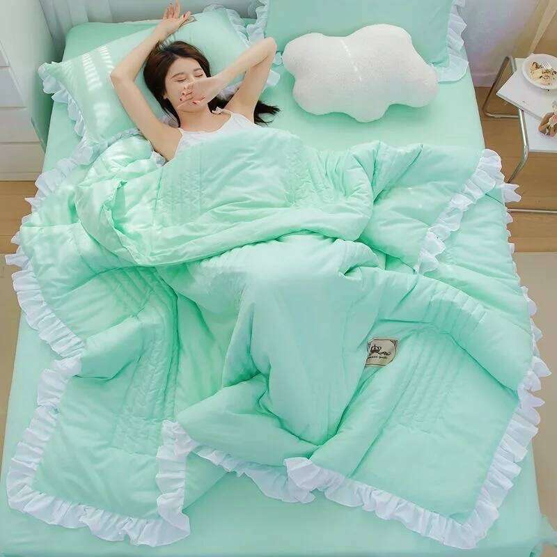 Korean Style Quilted Summer Blanket Lightweight Cooling Air-conditioning Comforter Soft Thin Quilt Machine Washable H260311
