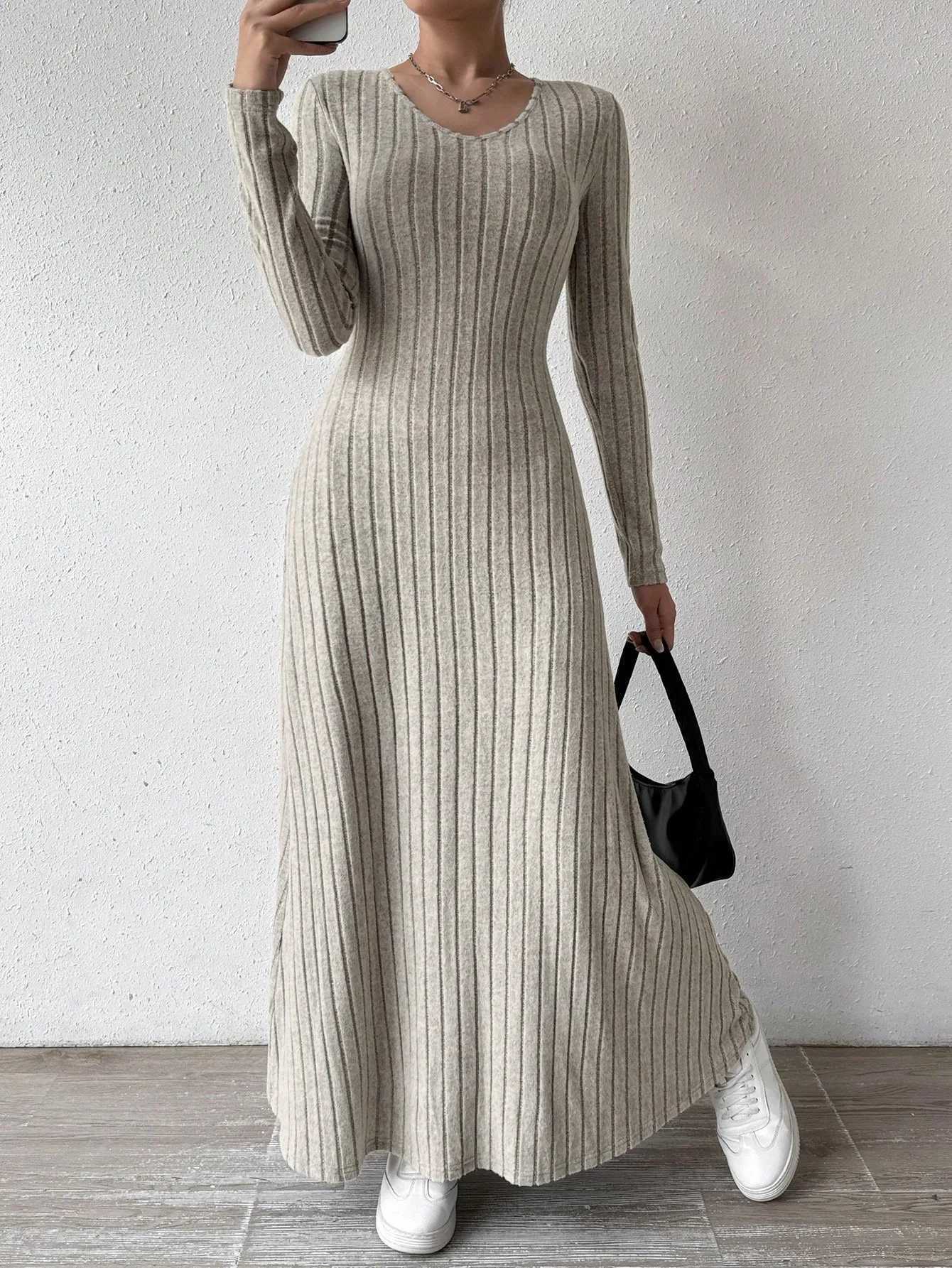 Knitted Maxi Dress Women Elegant Party Autumn Winter O Neck Long Sleeves Sexy Slim Long Dresses Casual Holiday Street Dress Robe M260311