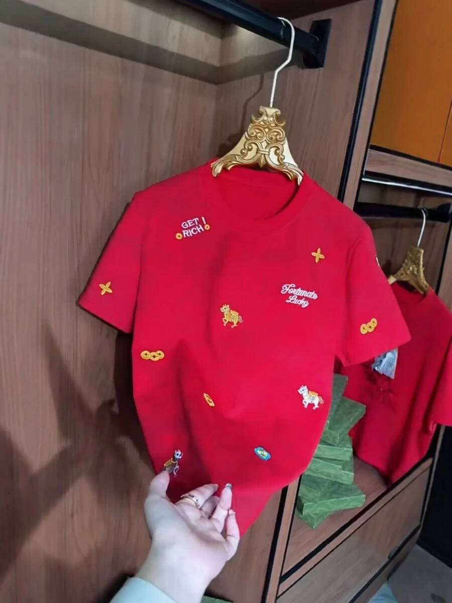Spring Summer 2026 Men's Faion ort Sve T-irt round Ne Dyed Embroidery Small Label Comfortable Soft Chinese Sle