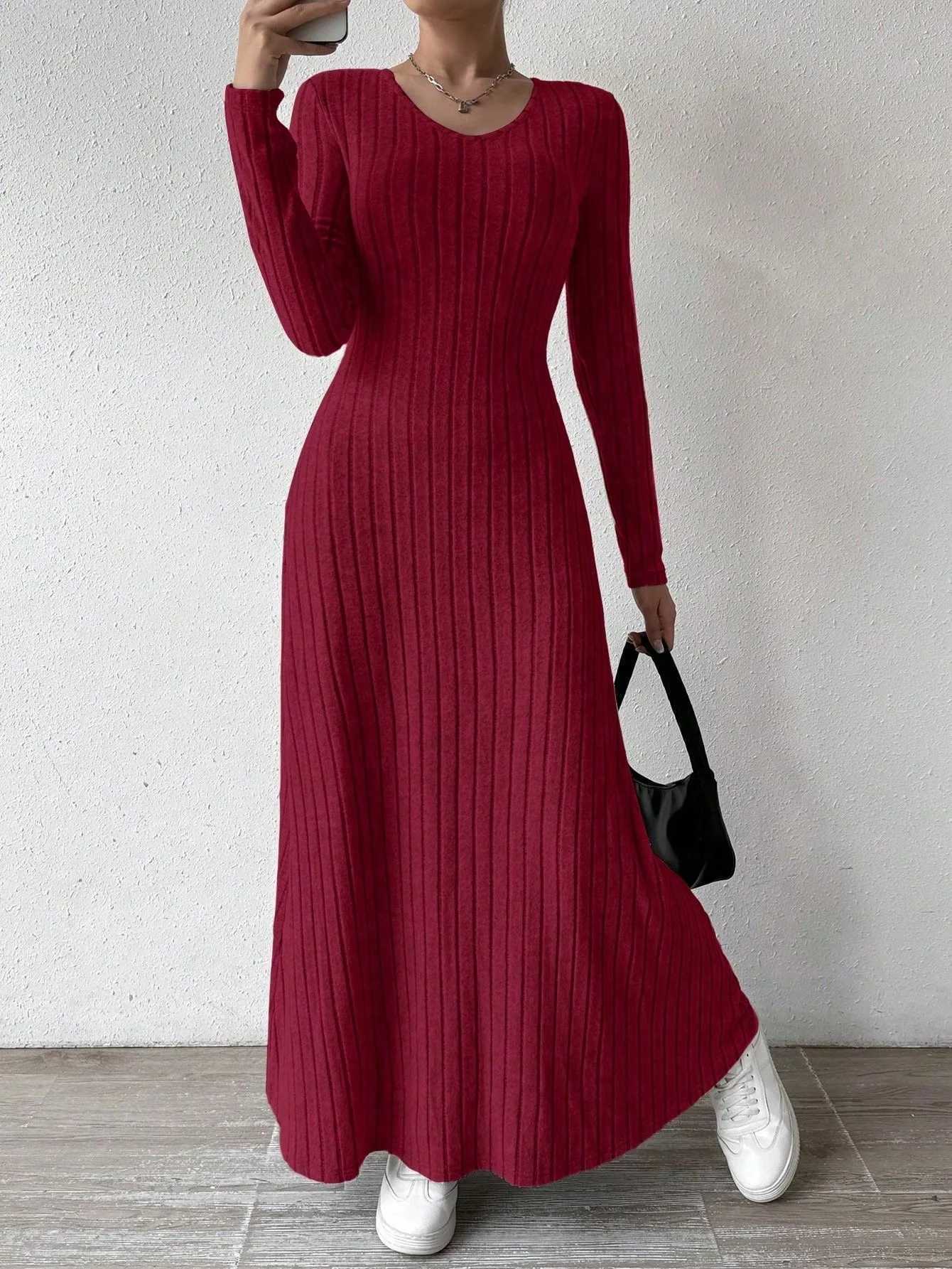 Knitted Maxi Dress Women Elegant Party Autumn Winter O Neck Long Sleeves Sexy Slim Long Dresses Casual Holiday Street Dress Robe M260311