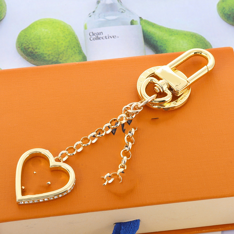 Fashionable Heart Shaped Double Buckle Charm Stylish Accessory for Handbags & Purses 70074081