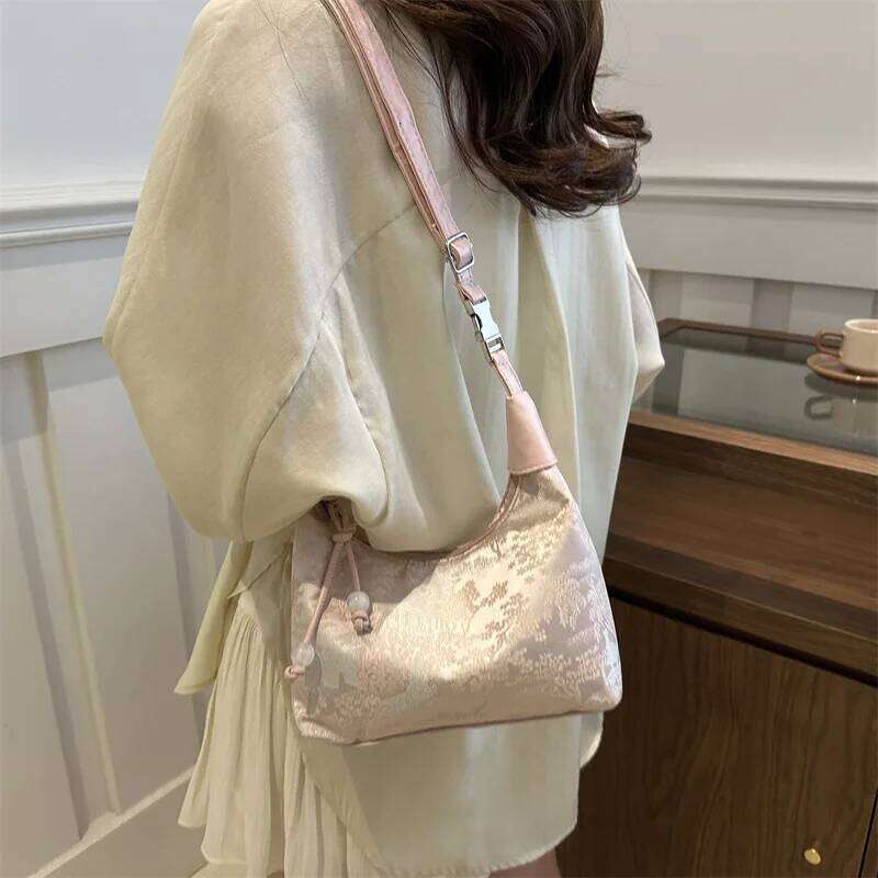 Chinese Style Embroidered Satin Handbag Crossbody Elegant Ancient Inspired Commute Shoulder Bag with Delicate Floral Pattern XJ260311