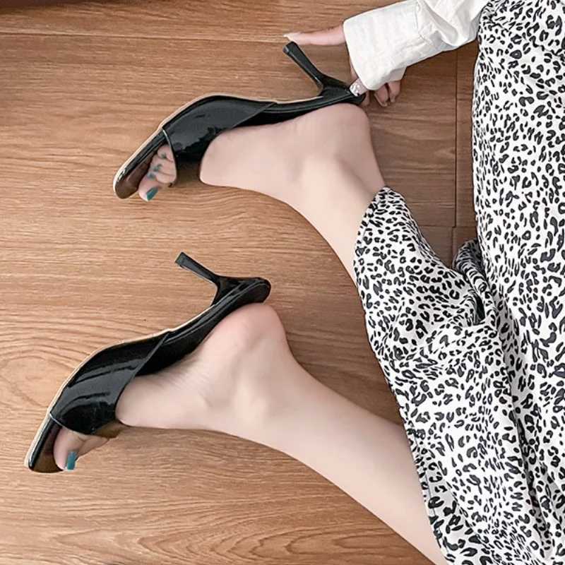 New Summer New Slippers Women Trend Sexy Large Square Toe Thin Heels Shoes Ladies Casual Slippers Heel Zapatos K260311