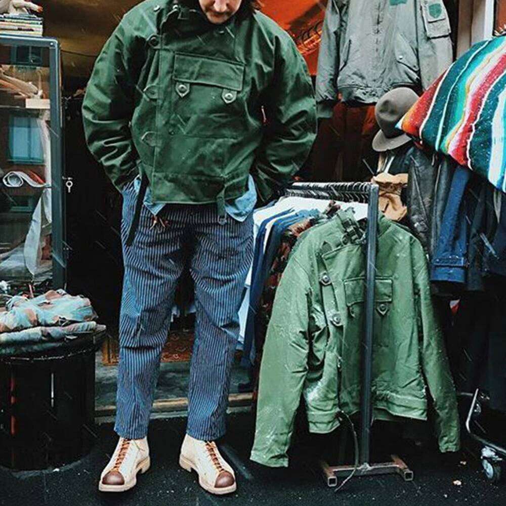Autumn Winter Maden Army Green Retro Bomber Jackets Misplaced Oblique Pocket Button Buckle Swedish Motorcycle Cotton Coat 26H0311