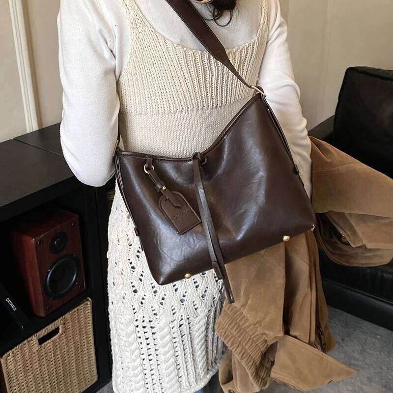 Premium Leather Tote Bags For Women Fashionable Crossbody Bag By Famous Designer Luxury And Chic XJ260311