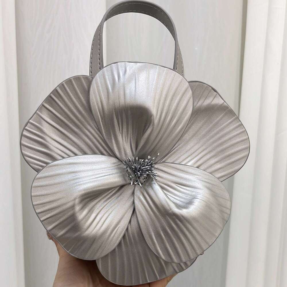 Early Spring New Women S Petal Flower Tote Creative Floral Handbag Single Shoulder Crossbody Chain Bag