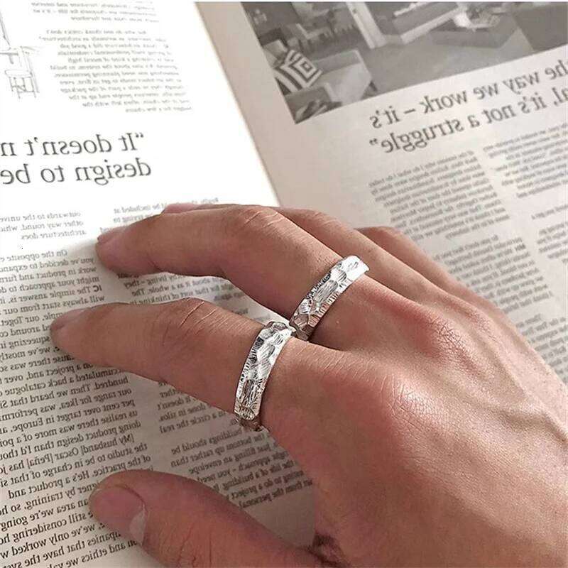 Japanese Korean Handmade Hammer Patterned Irregular Rings for Men and Women Simple Street High-end Fashion Jewelry H260312